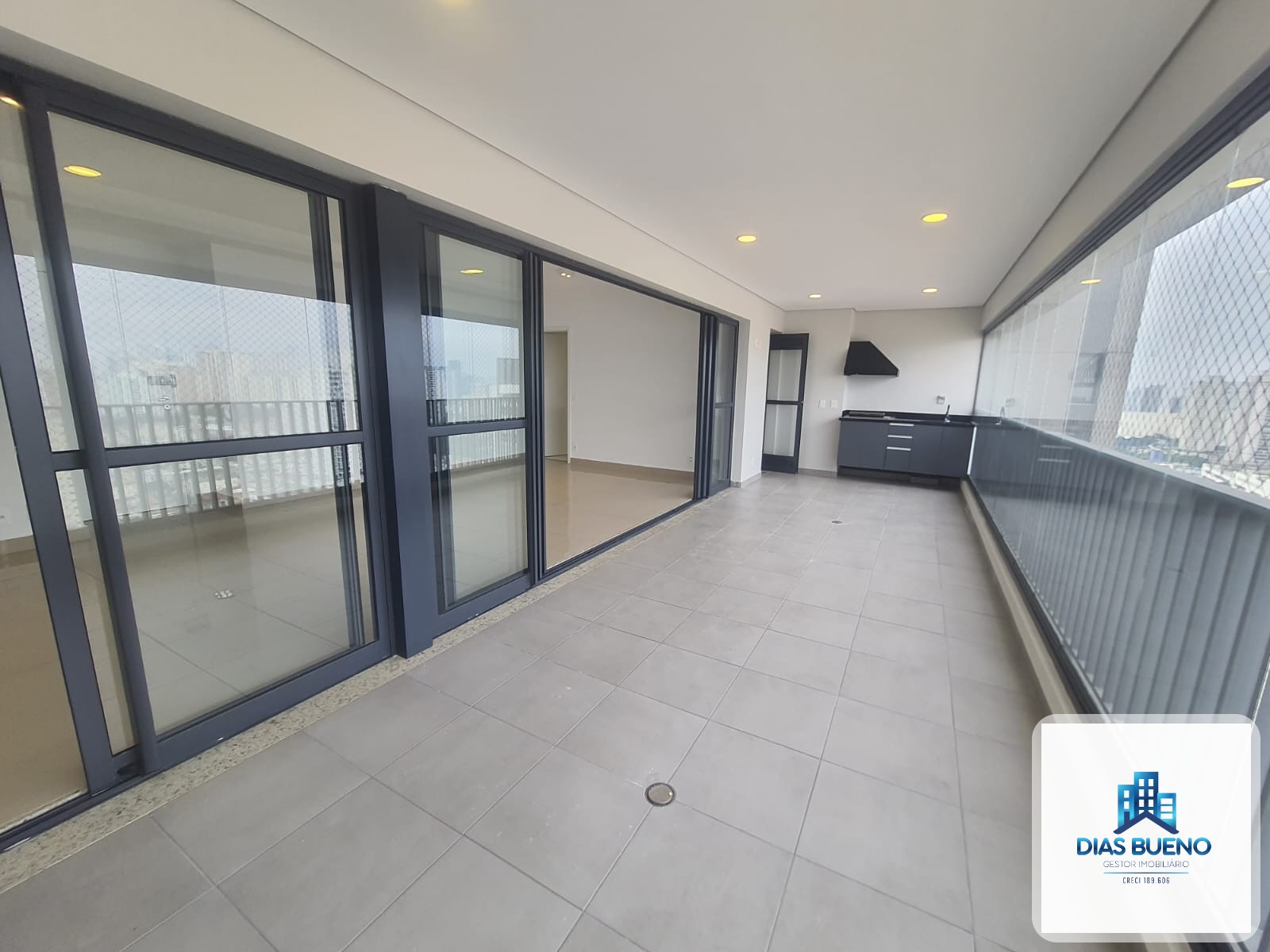 Apartamento para locação com 2 suítes no Tatuapé, SP